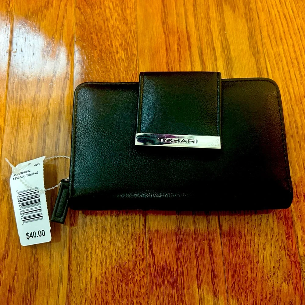 Tahari Wallet - Picture 1 of 4